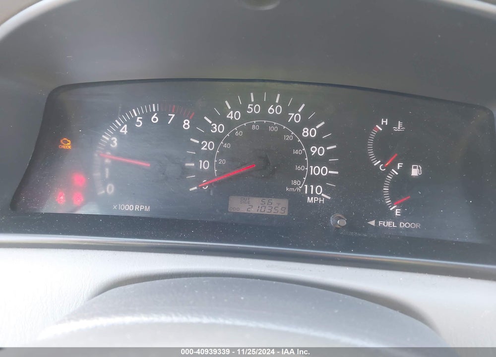 2005 TOYOTA COROLLA LE VIN: 2T1BR32E55C484284