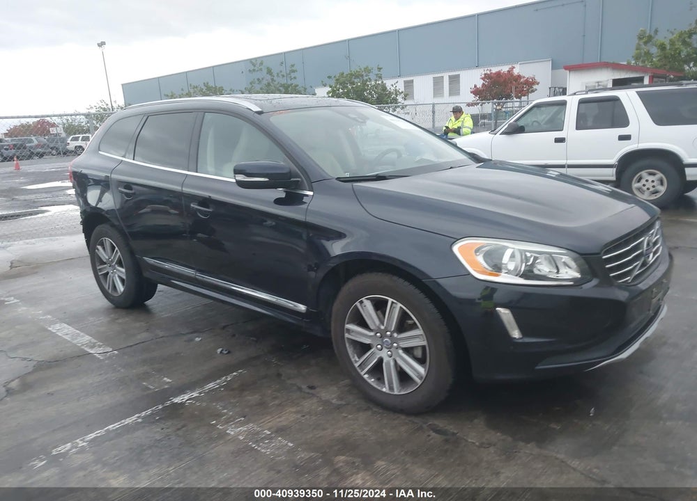 2017 VOLVO XC60 T5 INSCRIPTION VIN: YV440MDU7H2036156
