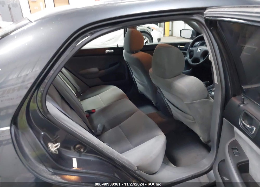 2005 HONDA ACCORD 2.4 LX VIN: 1HGCM56445A166890