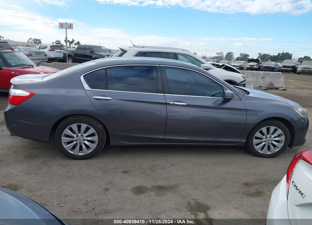 2013 HONDA ACCORD EX VIN: 1HGCR2F73DA217580