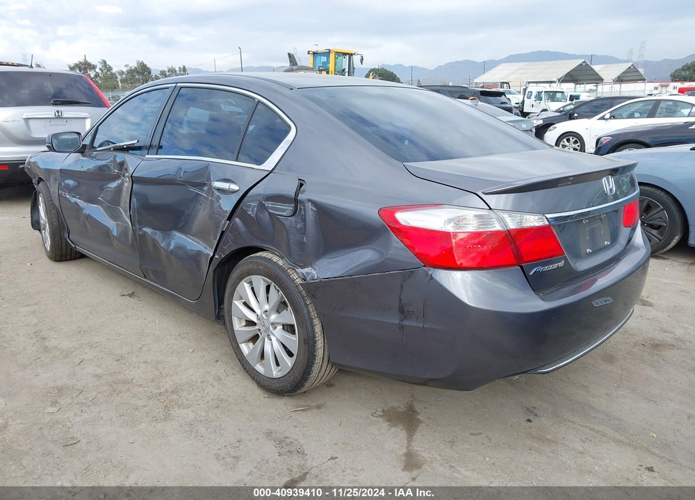 2013 HONDA ACCORD EX VIN: 1HGCR2F73DA217580