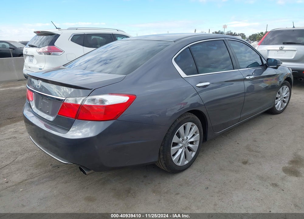 2013 HONDA ACCORD EX VIN: 1HGCR2F73DA217580