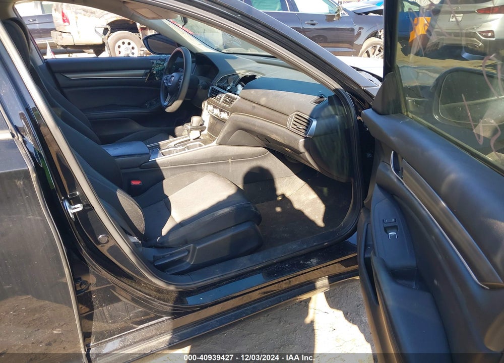 2018 HONDA ACCORD LX VIN: 1HGCV1F15JA088898