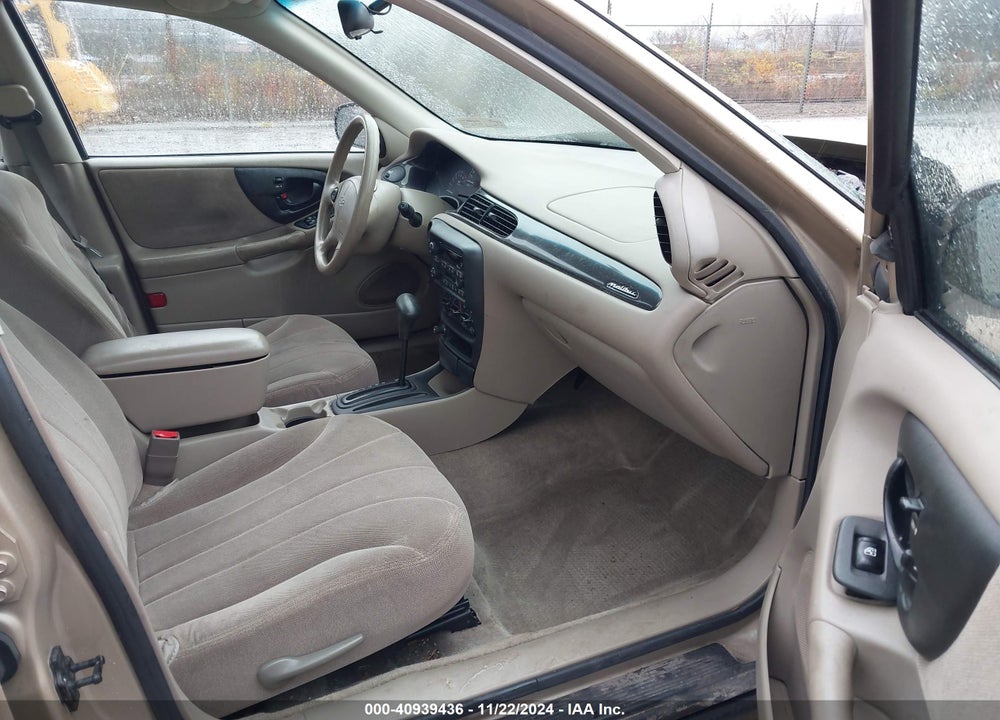 2002 CHEVROLET MALIBU VIN: 1G1ND52J02M682671