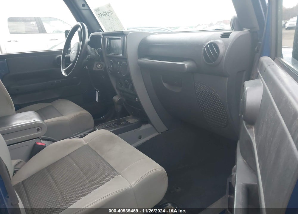2009 JEEP WRANGLER UNLIMITED X VIN: 1J4GA39119L739196