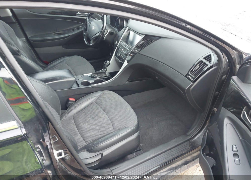 2014 HYUNDAI SONATA VIN: 5NPEC4AB0EH841654