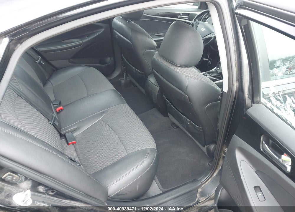 2014 HYUNDAI SONATA VIN: 5NPEC4AB0EH841654