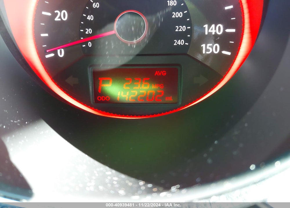 2013 KIA SORENTO SX VIN: 5XYKW4A26DG346052