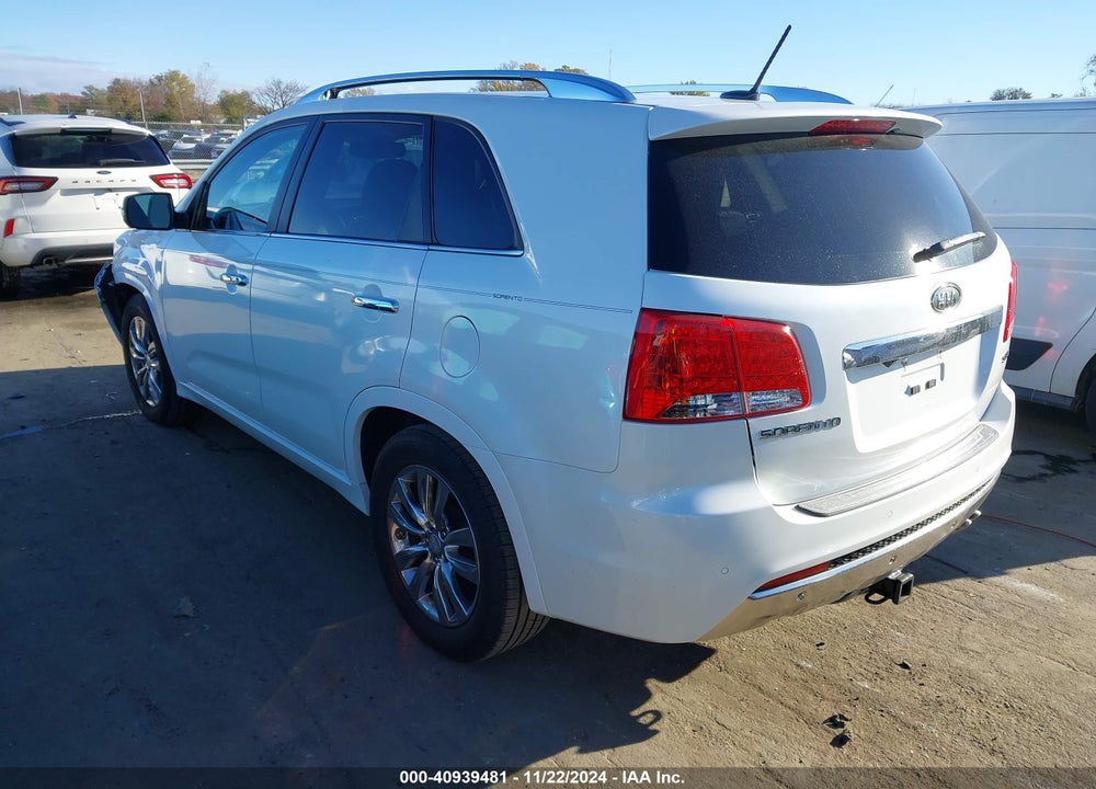 2013 KIA SORENTO SX VIN: 5XYKW4A26DG346052