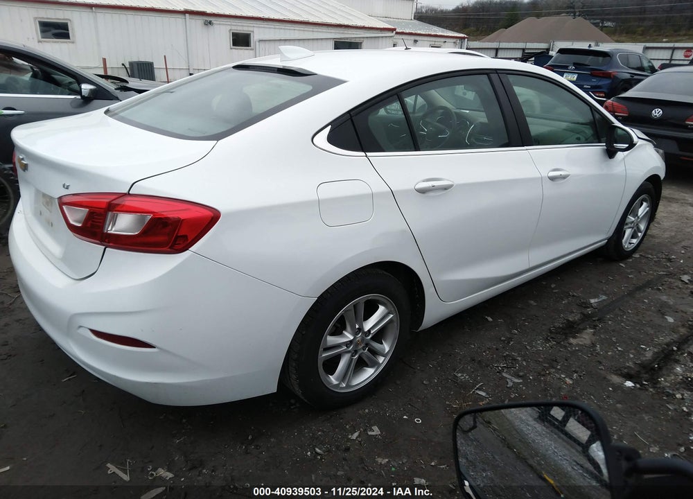 2017 CHEVROLET CRUZE VIN: 1G1BE5SM5H7160782