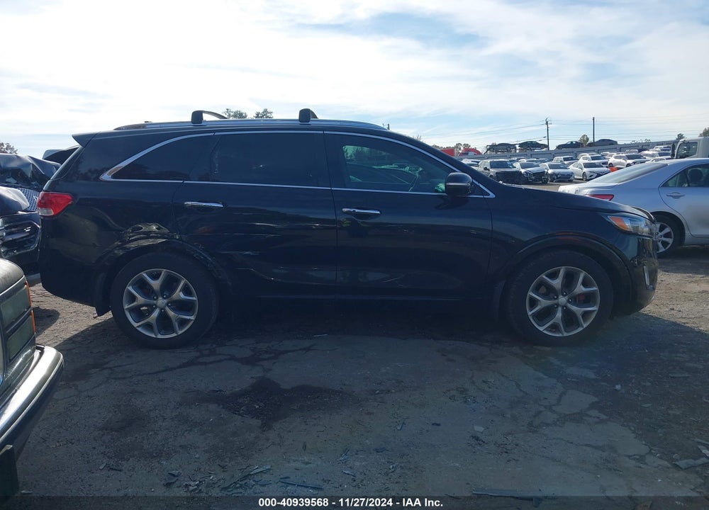 2016 KIA SORENTO 3.3L SX VIN: 5XYPK4A53GG100771