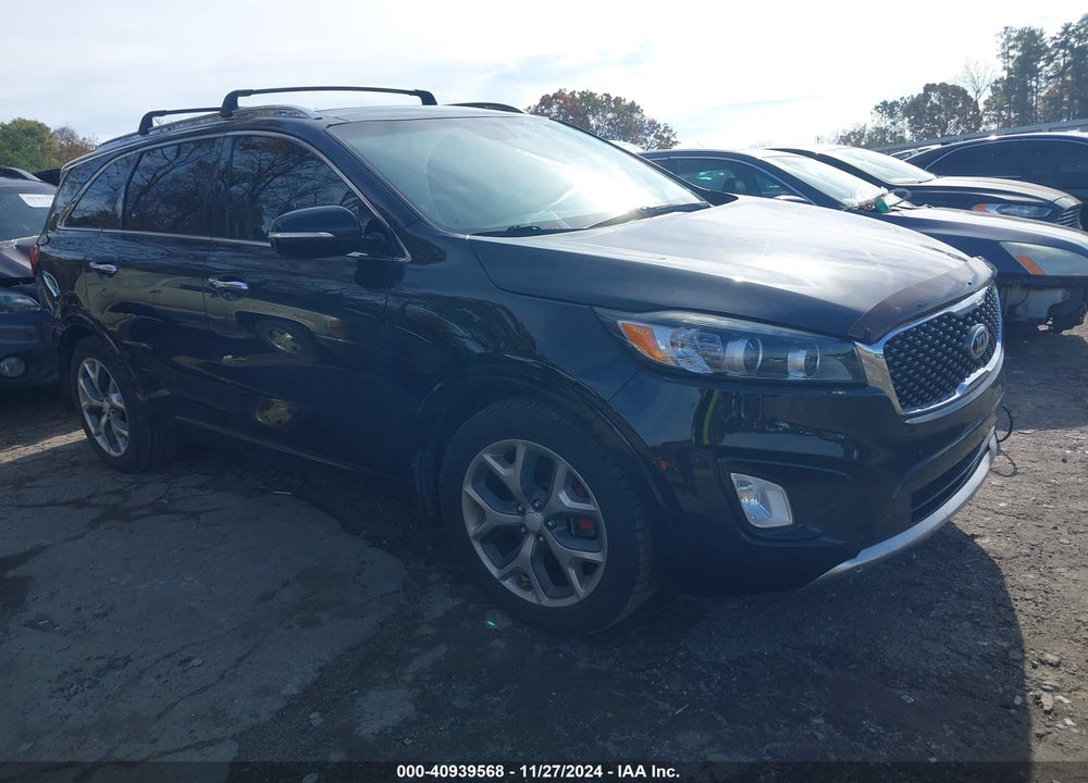 2016 KIA SORENTO 3.3L SX VIN: 5XYPK4A53GG100771