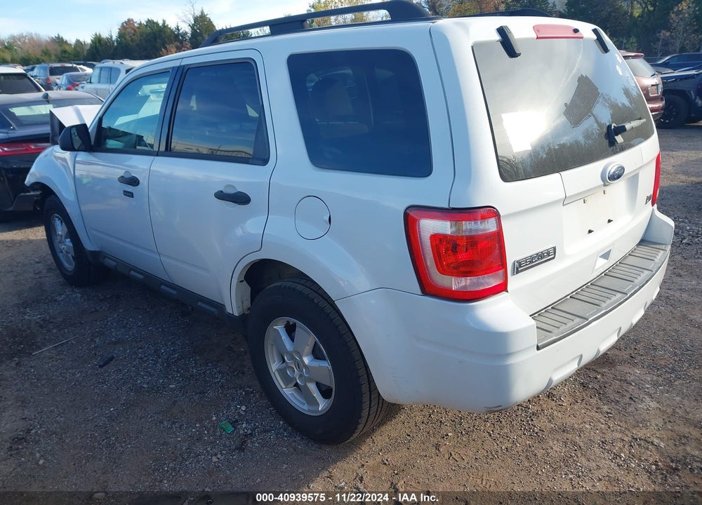 2010 FORD ESCAPE XLT VIN: 1FMCU9DG7AKC22064