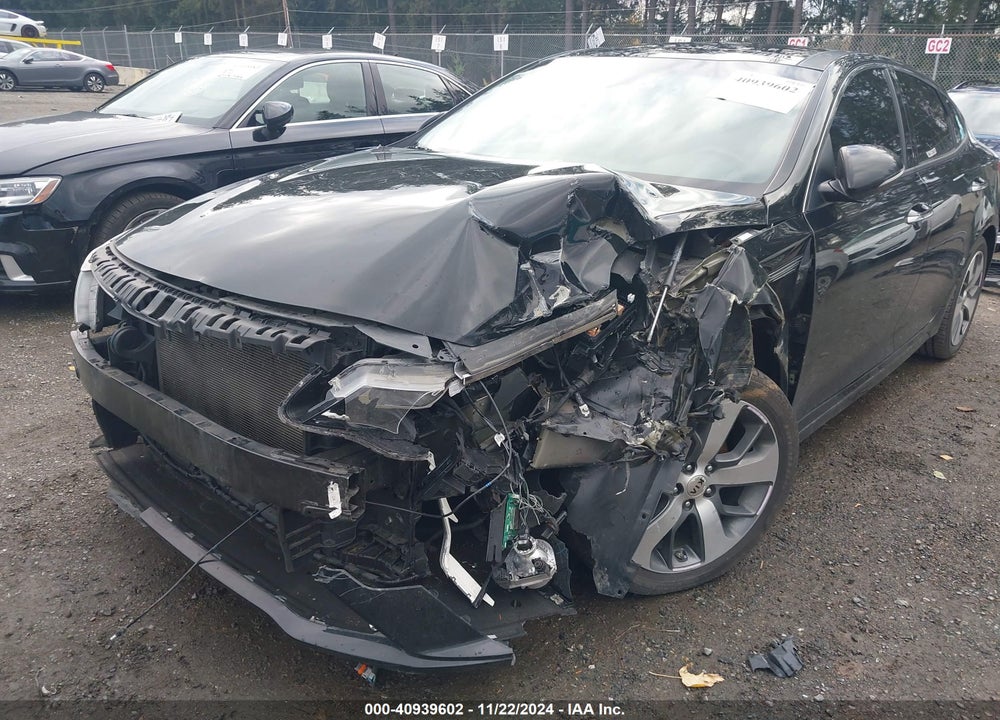 2019 KIA OPTIMA S VIN: 5XXGT4L36KG370132