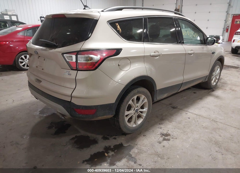 2018 FORD ESCAPE SE VIN: 1FMCU9GD9JUA97736