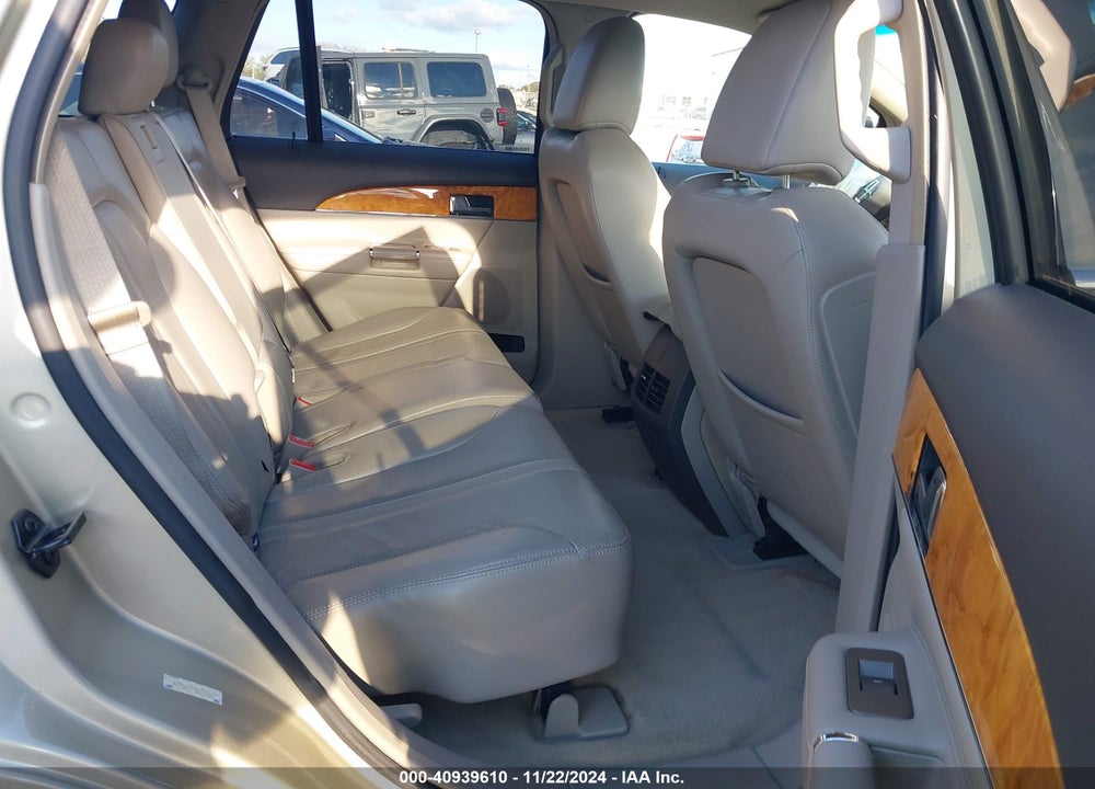 2011 LINCOLN MKX VIN: 2LMDJ6JK6BBJ12112