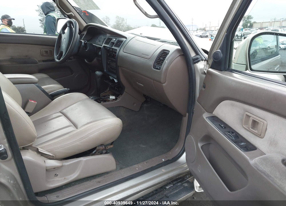 2002 TOYOTA 4RUNNER SR5 V6 VIN: JT3GN86R520253195