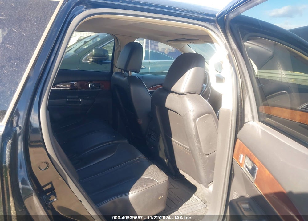 2011 LINCOLN MKX VIN: 2LMDJ8JK0BBJ16328