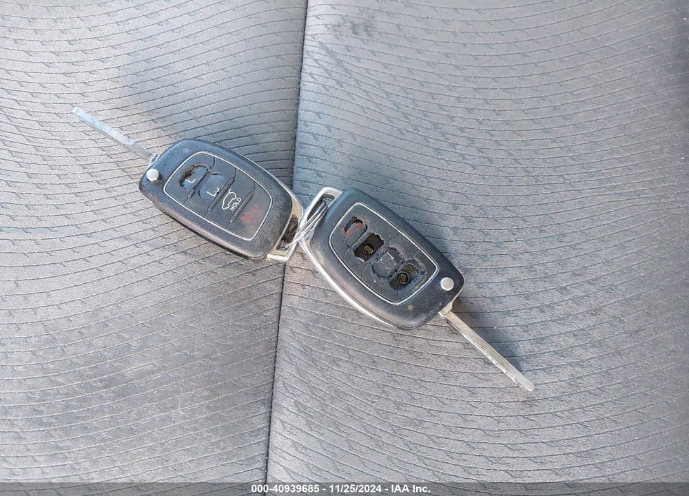 2014 HYUNDAI SANTA FE SPORT 2.4L VIN: 5XYZU3LBXEG209628