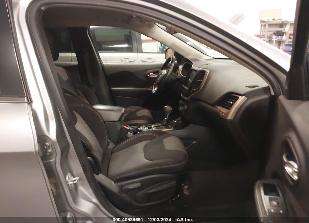 2014 JEEP CHEROKEE LATITUDE VIN: 1C4PJMCS8EW151382