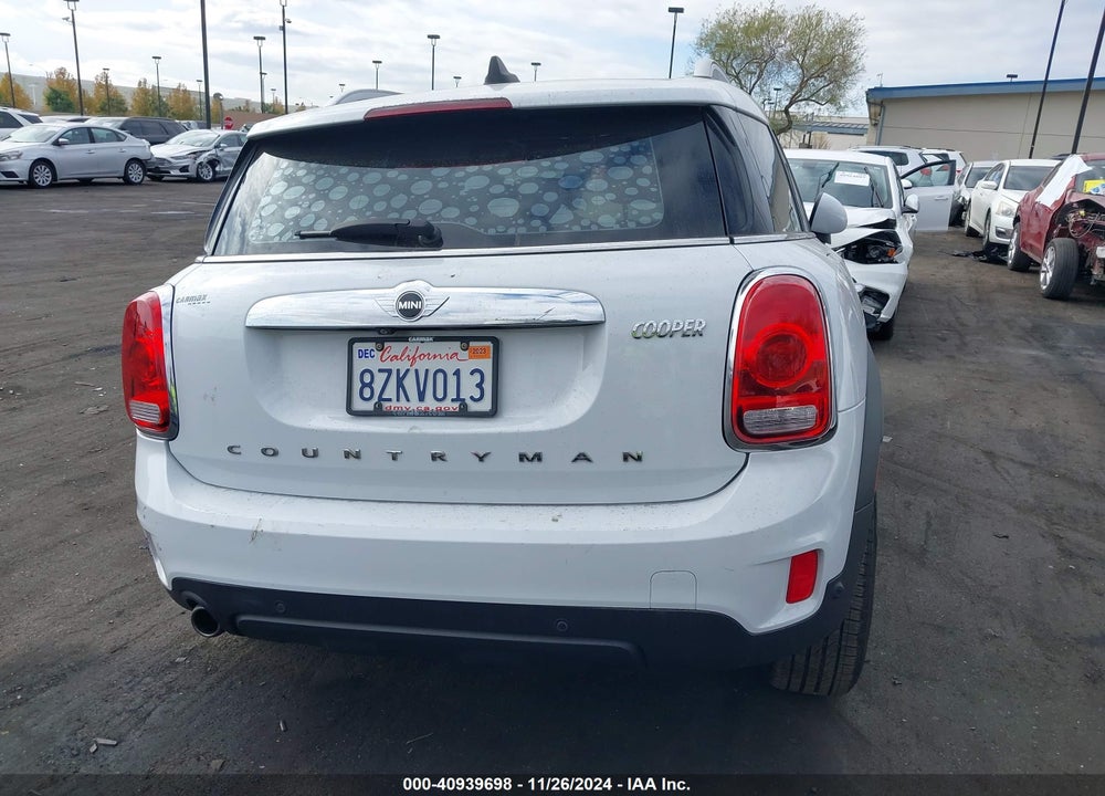 2018 MINI COUNTRYMAN COOPER VIN: WMZYS7C3XJ3E08200