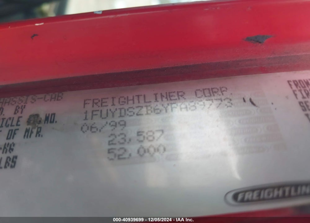 2000 FREIGHTLINER FLD FLD120 VIN: 1FUYDSZB6YPA89773
