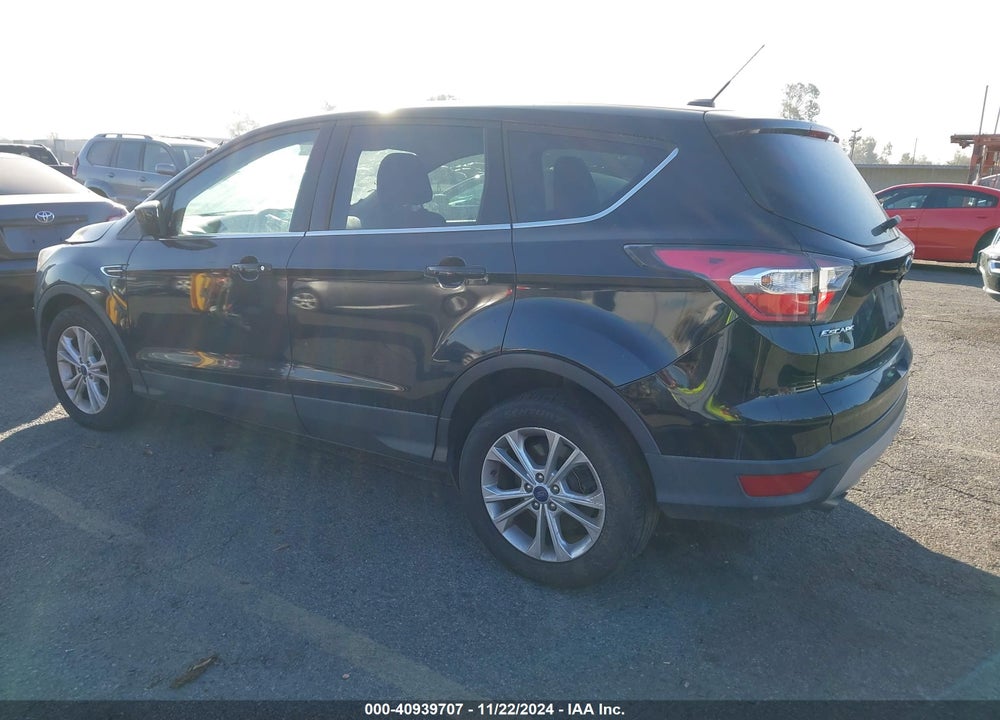 2017 FORD ESCAPE SE VIN: 1FMCU0G9XHUA28703