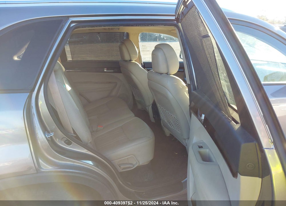 2014 KIA SORENTO EX V6 VIN: 5XYKU4A74EG481551