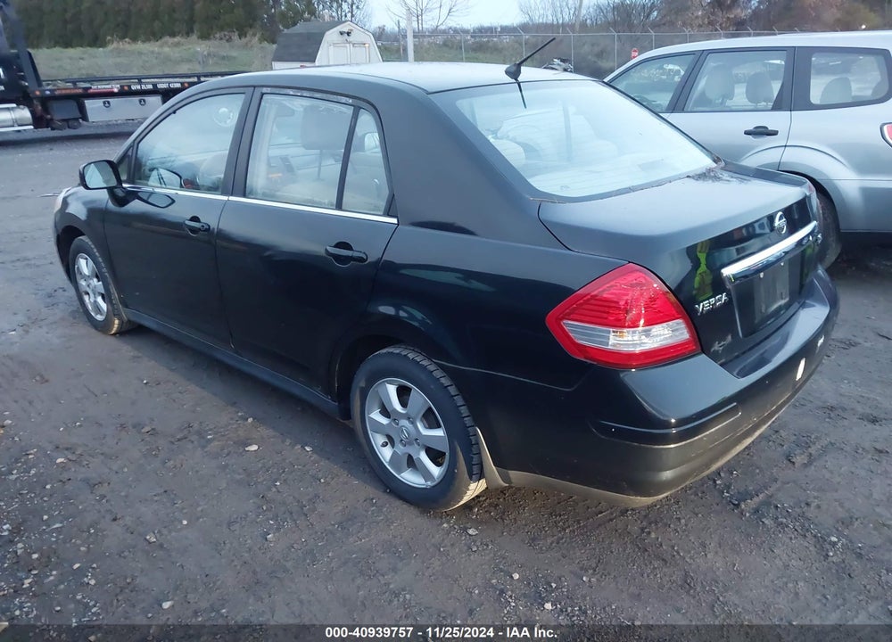 2007 NISSAN VERSA 1.8SL VIN: 3N1BC11E87L425174