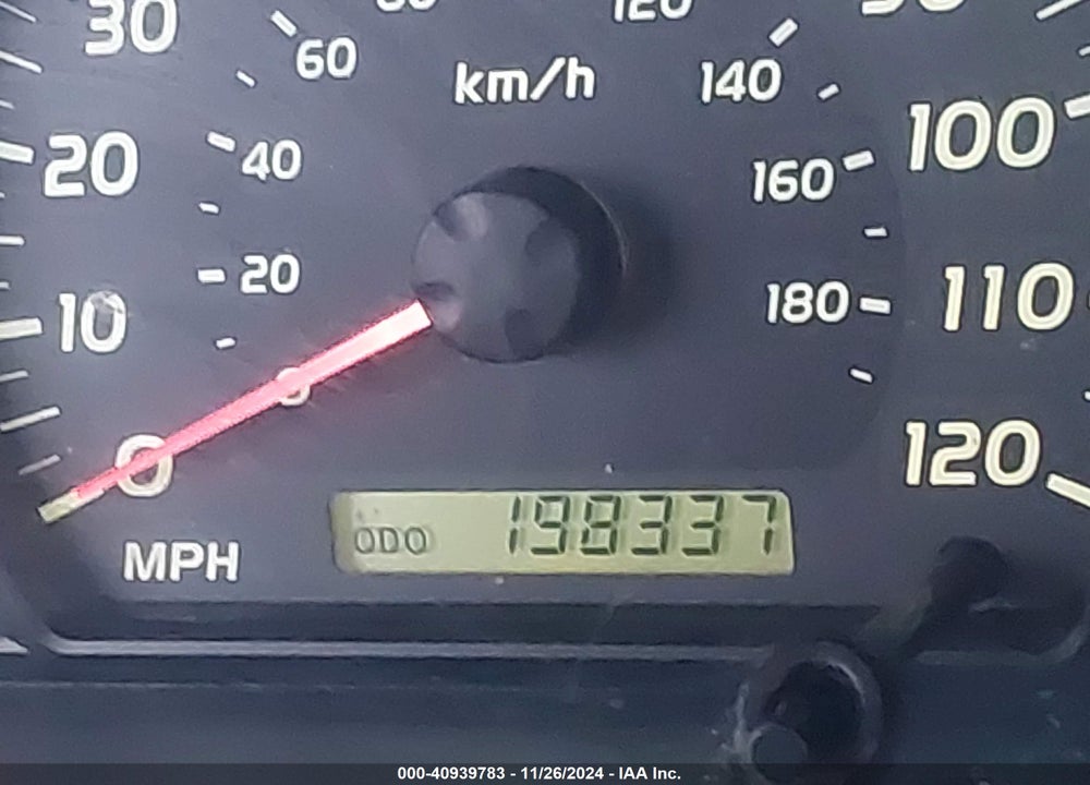 2006 TOYOTA TUNDRA SR5 V8 VIN: 5TBET34186S501184