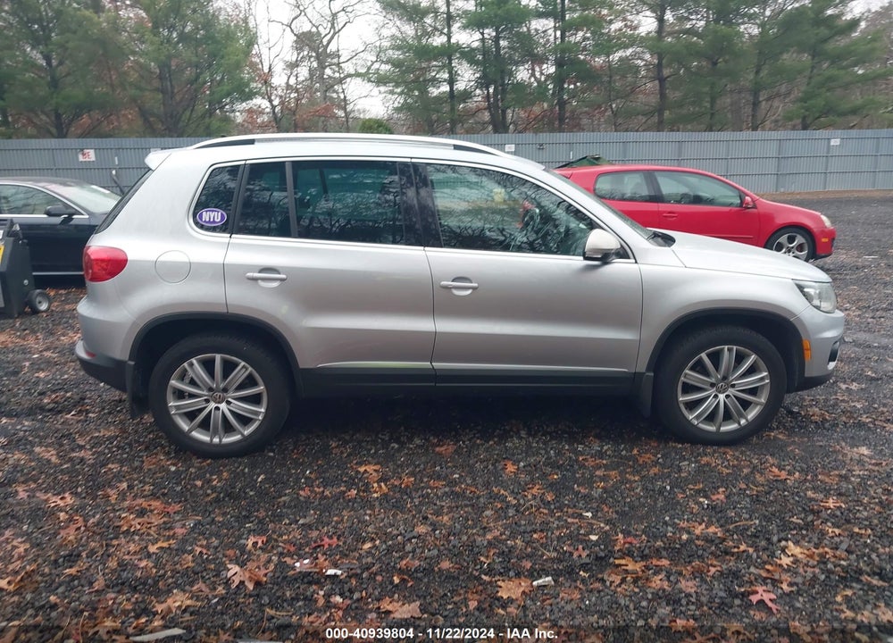 2016 VOLKSWAGEN TIGUAN SE VIN: WVGBV7AX9GW607631