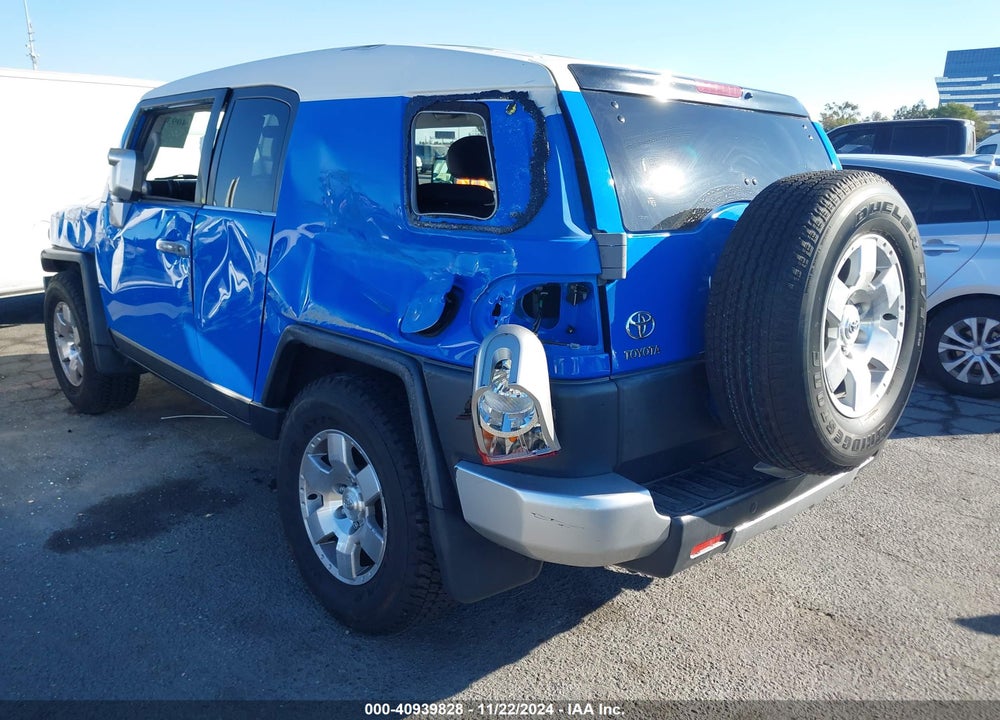 2007 TOYOTA FJ CRUISER VIN: JTEZU11F370014873