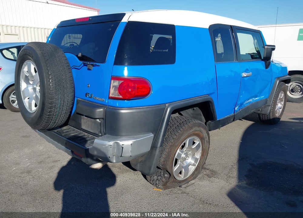 2007 TOYOTA FJ CRUISER VIN: JTEZU11F370014873