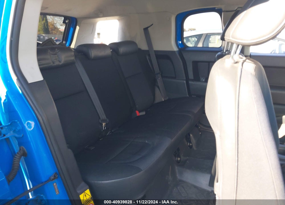 2007 TOYOTA FJ CRUISER VIN: JTEZU11F370014873
