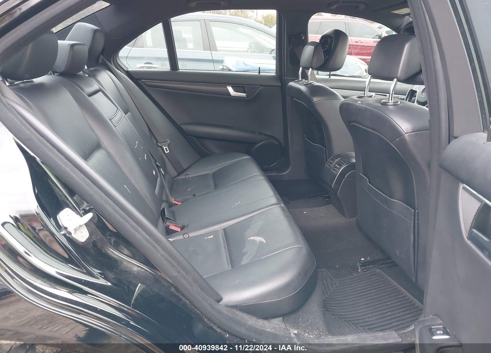2012 MERCEDES-BENZ C 300 LUXURY 4MATIC/SPORT 4MATIC VIN: WDDGF8BB7CA700385