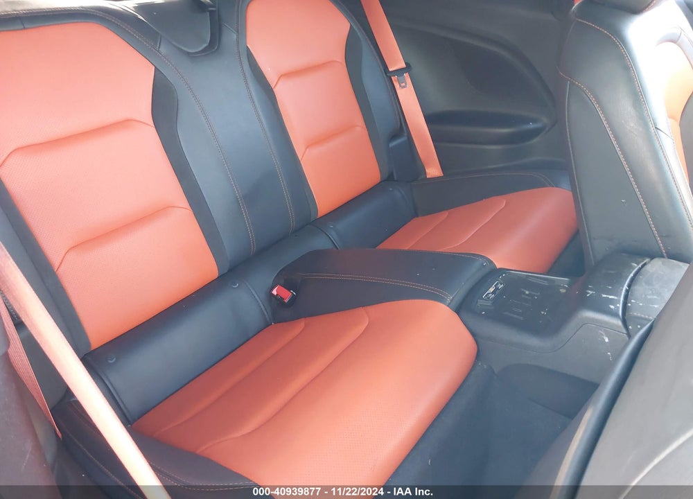 2018 CHEVROLET CAMARO 2LT VIN: 1G1FD1RS8J0158119