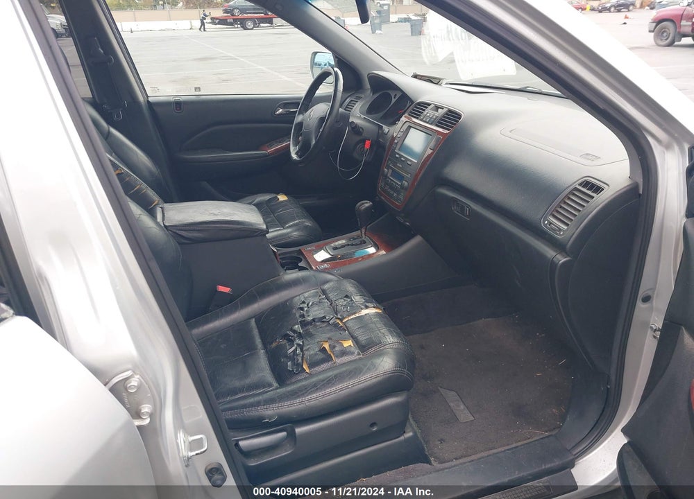 2005 ACURA MDX VIN: 2HNYD18215H548430