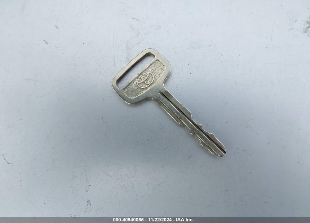 1998 TOYOTA TACOMA VIN: 4TANL42N0WZ123326