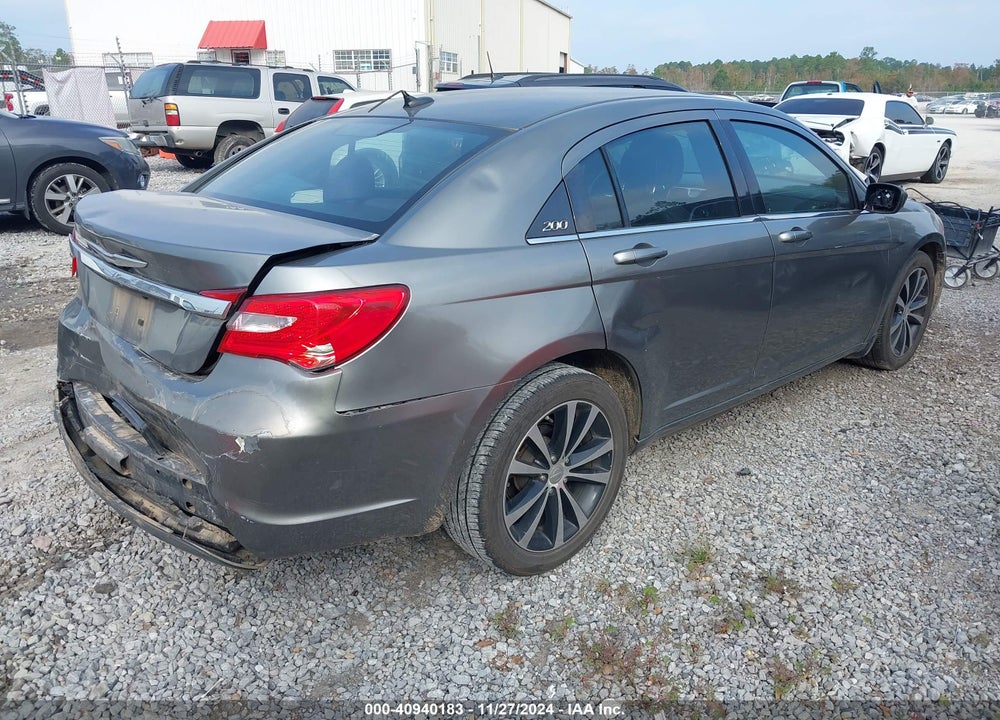 2013 CHRYSLER 200 LX VIN: 1C3CCBAB7DN640333