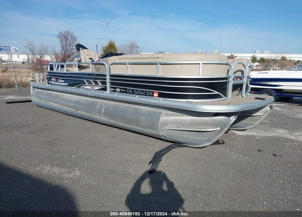 2021 SUNTRACKER SPORT FIS VIN: BUJ12907D121