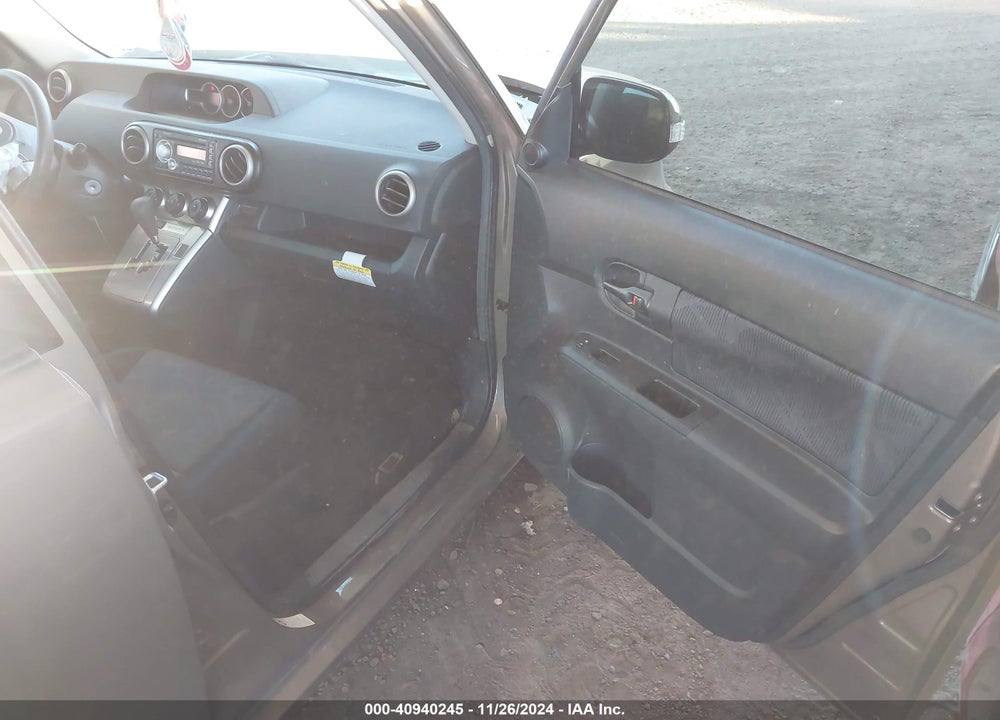 2011 SCION XB VIN: JTLZE4FE1B1128218