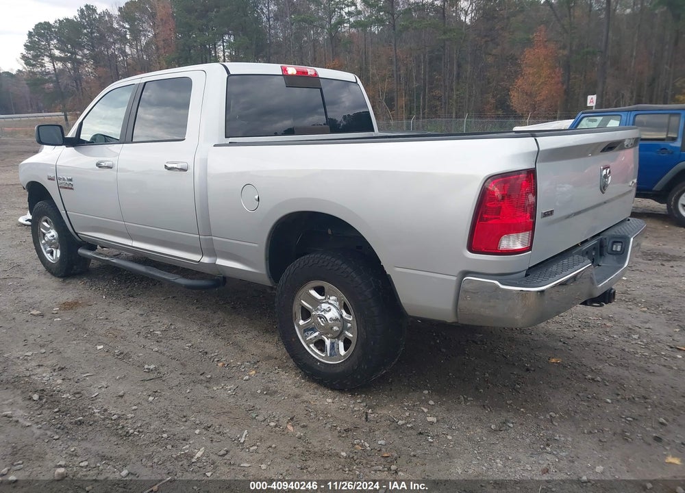 2018 RAM 2500 SLT 4X4 6'4 BOX VIN: 3C6TR5DT5JG402492