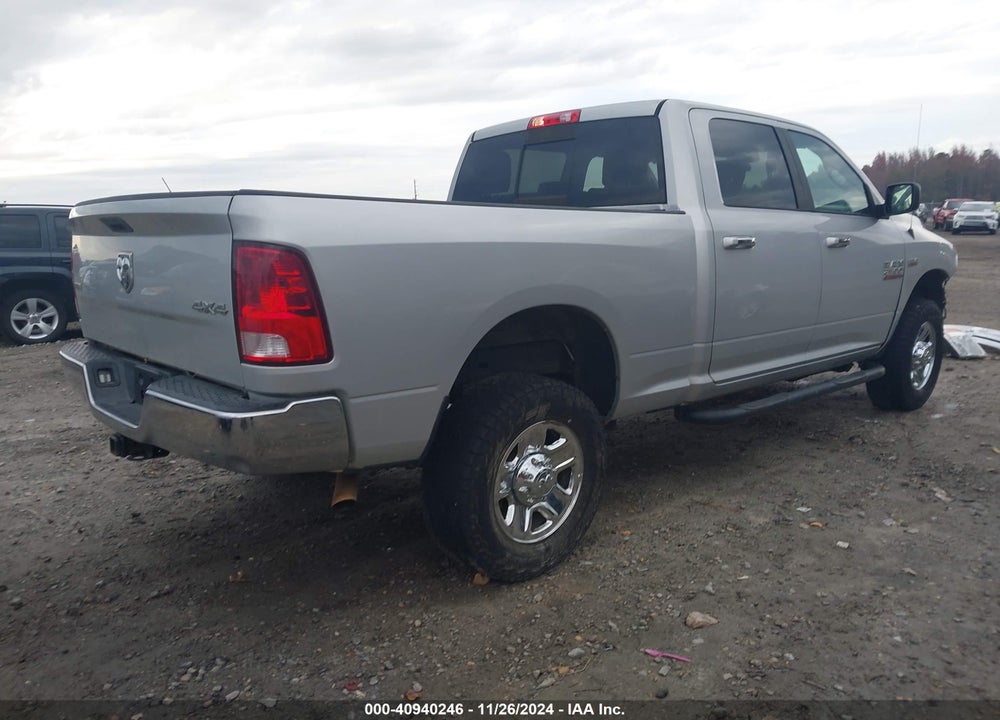 2018 RAM 2500 SLT 4X4 6'4 BOX VIN: 3C6TR5DT5JG402492