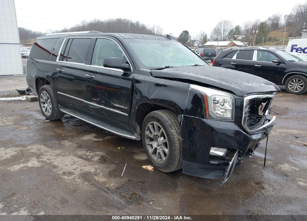 2016 GMC YUKON XL DENALI VIN: 1GKS2HKJ6GR322658