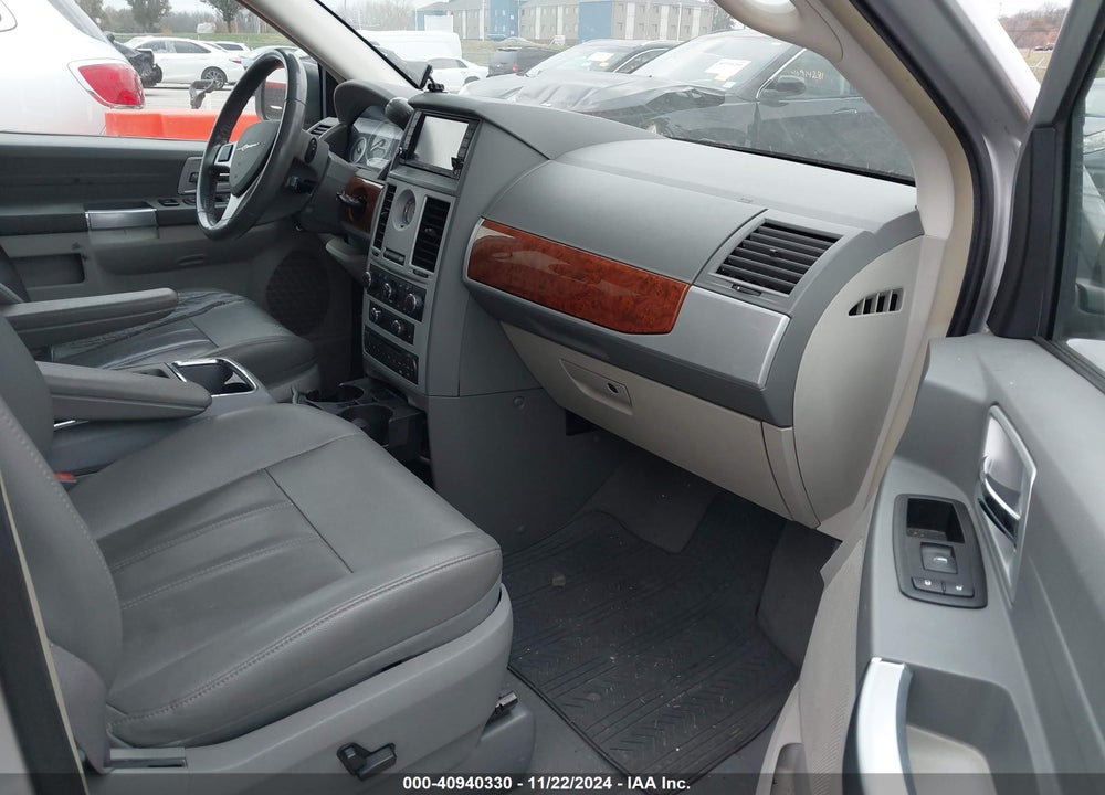 2008 CHRYSLER TOWN & COUNTRY TOURING VIN: 2A8HR54P58R802664
