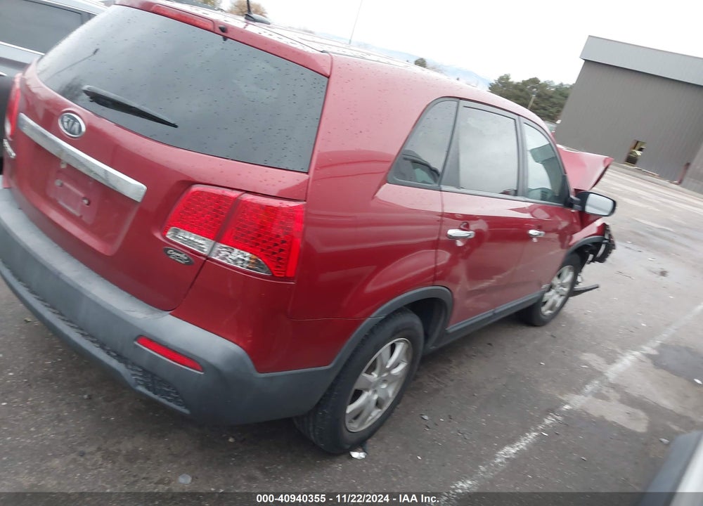 2011 KIA SORENTO LX VIN: 5XYKTCA14BG014330