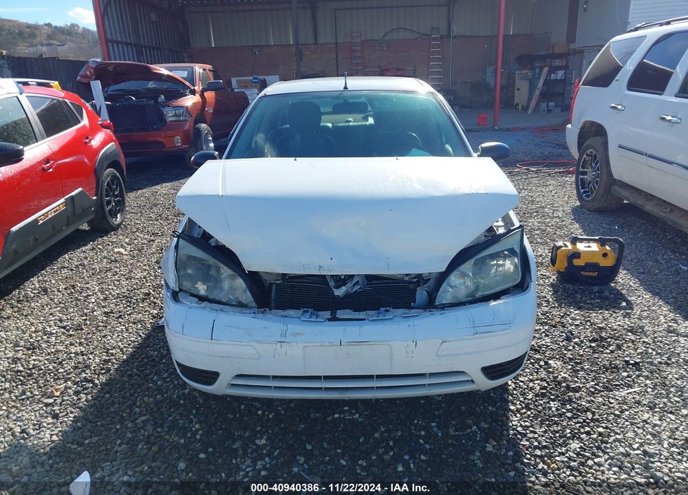 2006 FORD FOCUS ZX4 VIN: 1FAFP34N46W126242