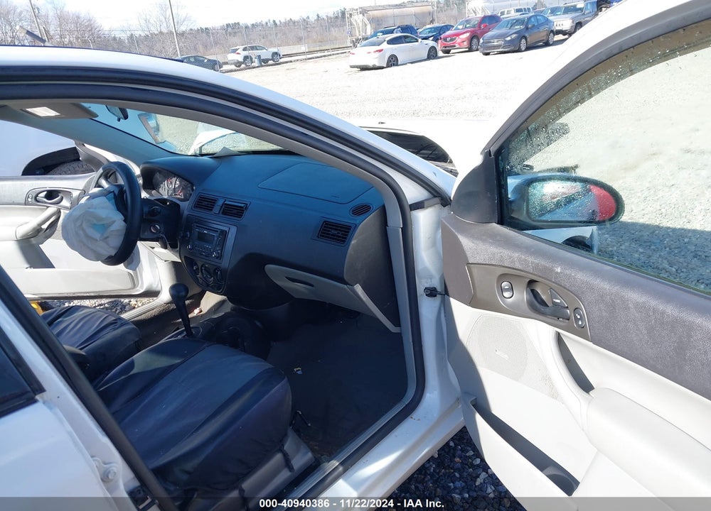 2006 FORD FOCUS ZX4 VIN: 1FAFP34N46W126242