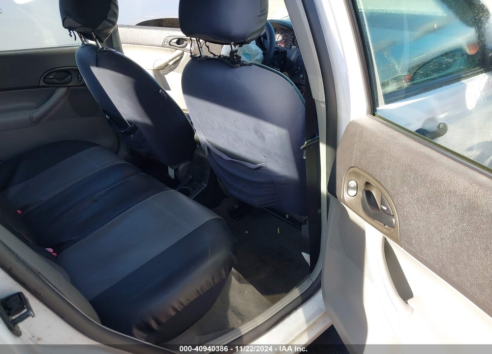 2006 FORD FOCUS ZX4 VIN: 1FAFP34N46W126242
