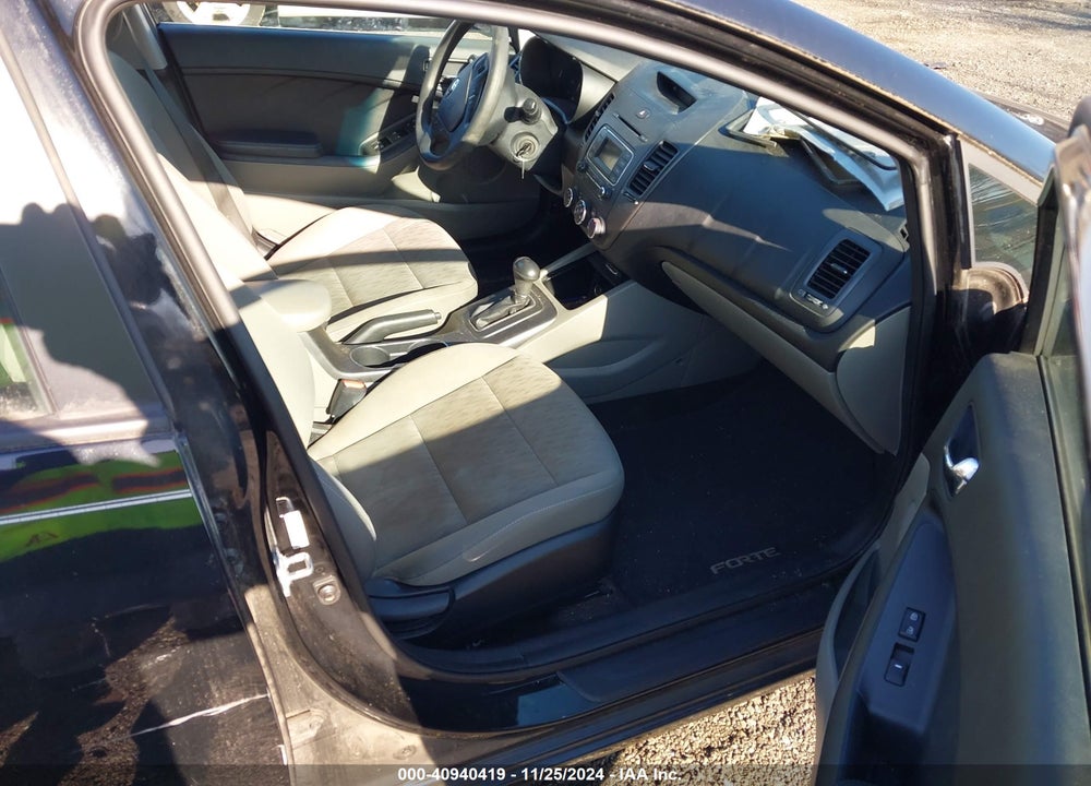2016 KIA FORTE LX VIN: KNAFK4A65G5474972